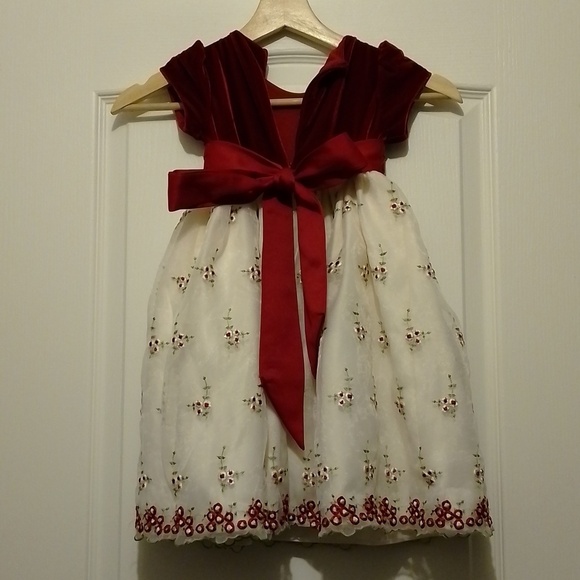 Cinderella girls size 2T red and white floral dress with bow. velvet  top - Picture 5 of 5